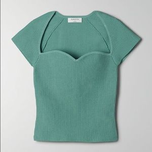 Babaton Sculpt Knit Sweetheart T-shirt